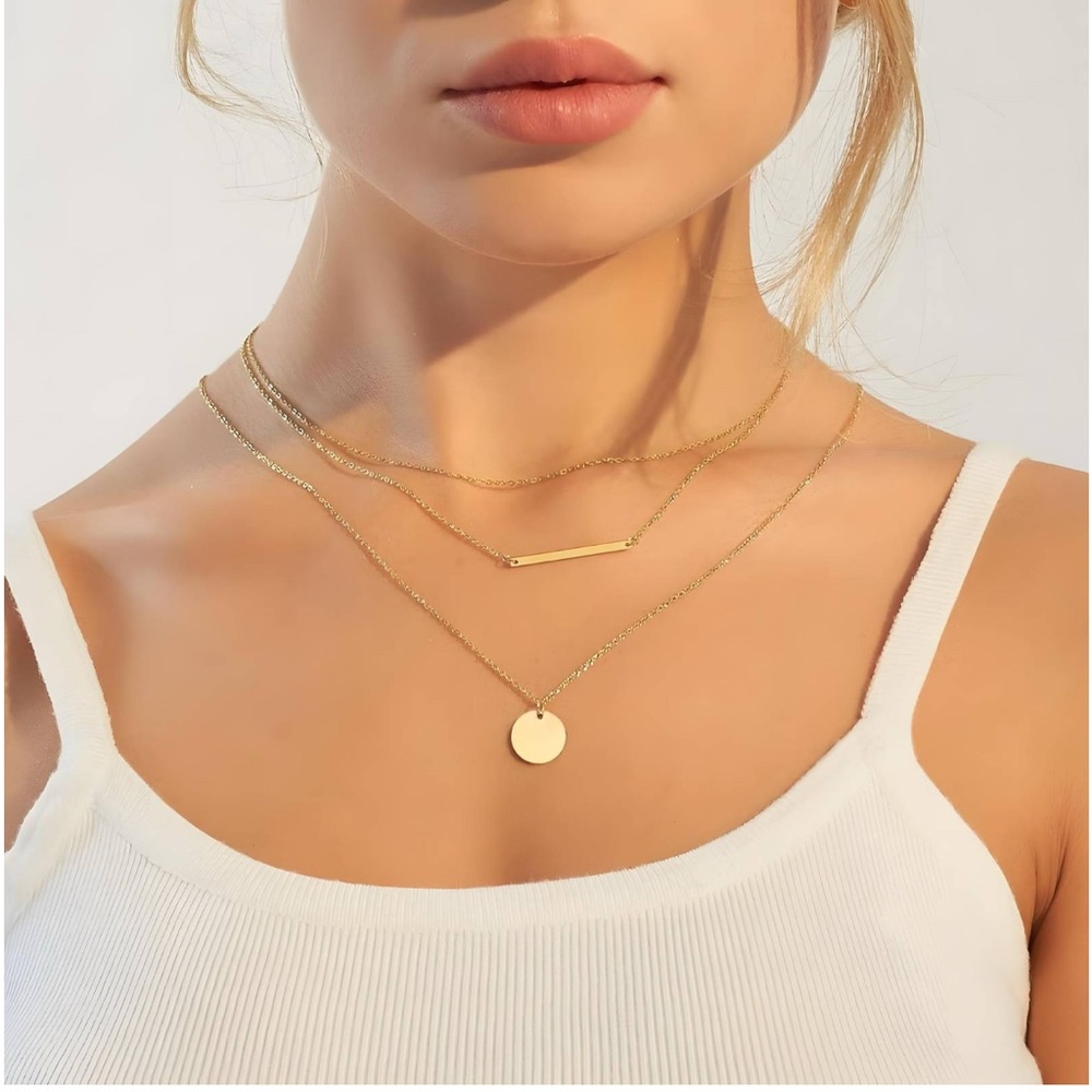 Elegant Gold Layered Necklace Set